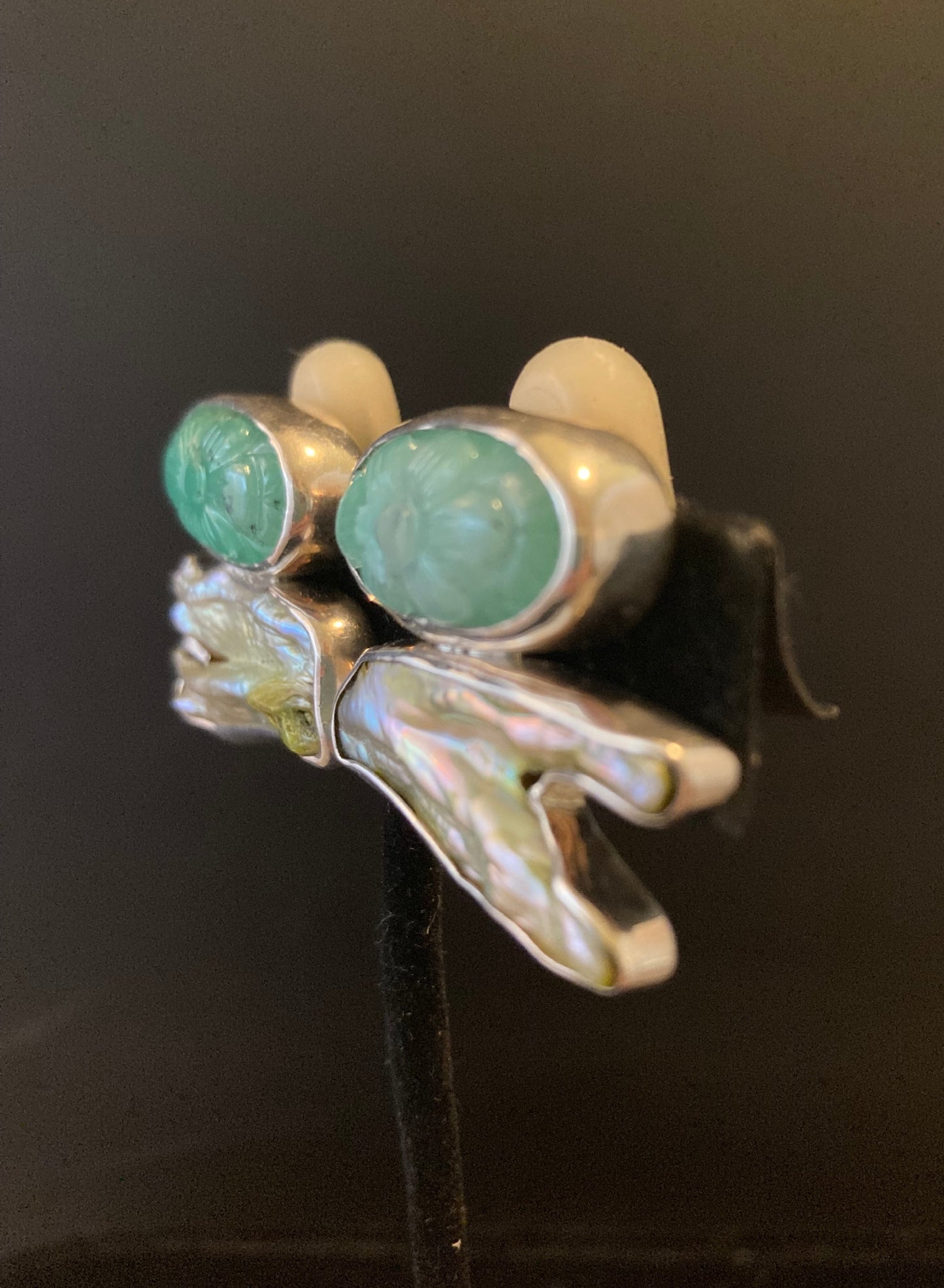 Chalcedony, Pearl