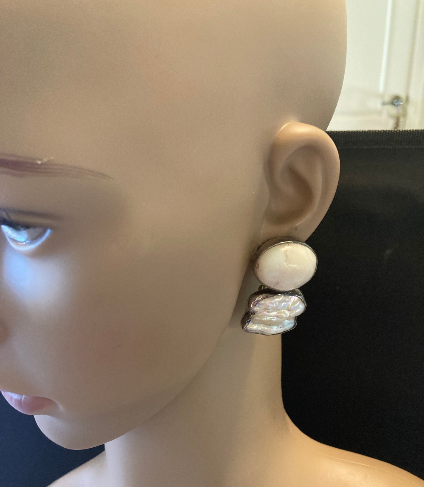 Opal. Pearl