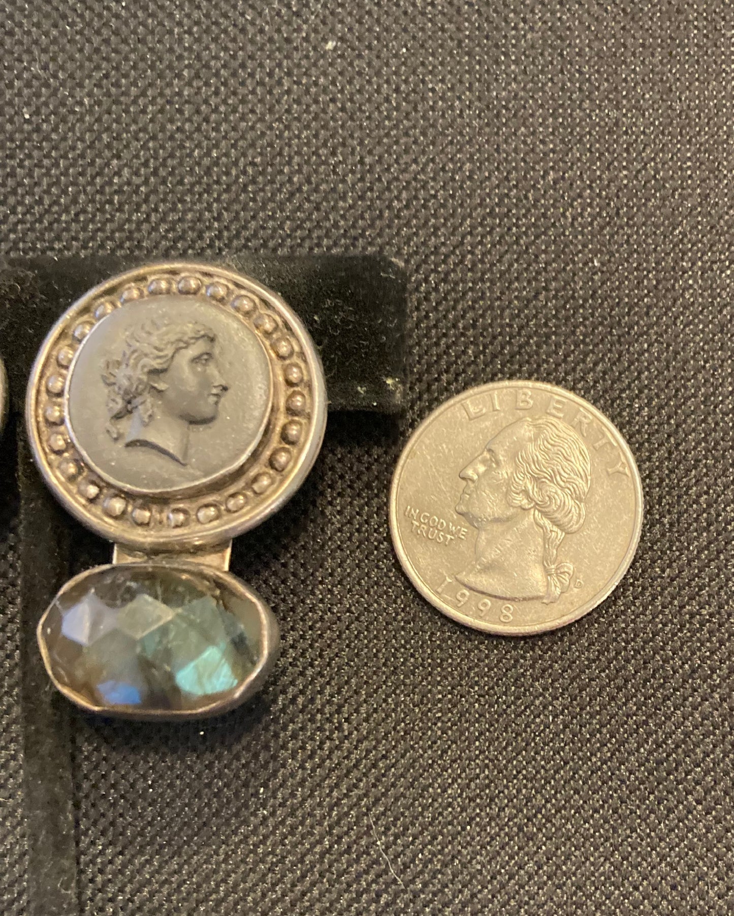 Gray Cameo, Labradorite