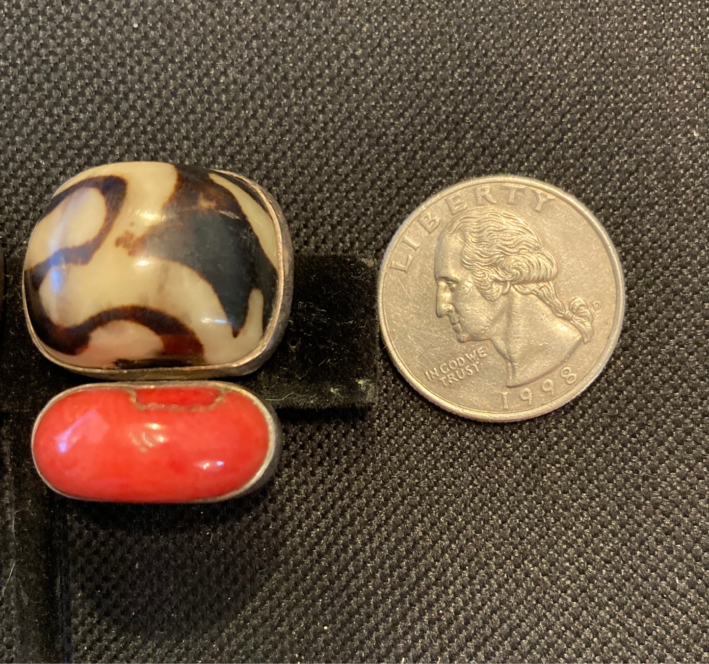Cowbone, Coral