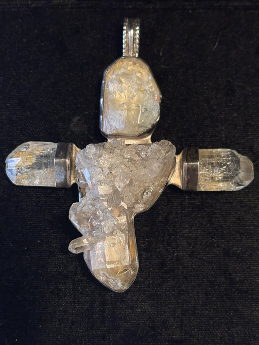 Crystal Quartz Pin