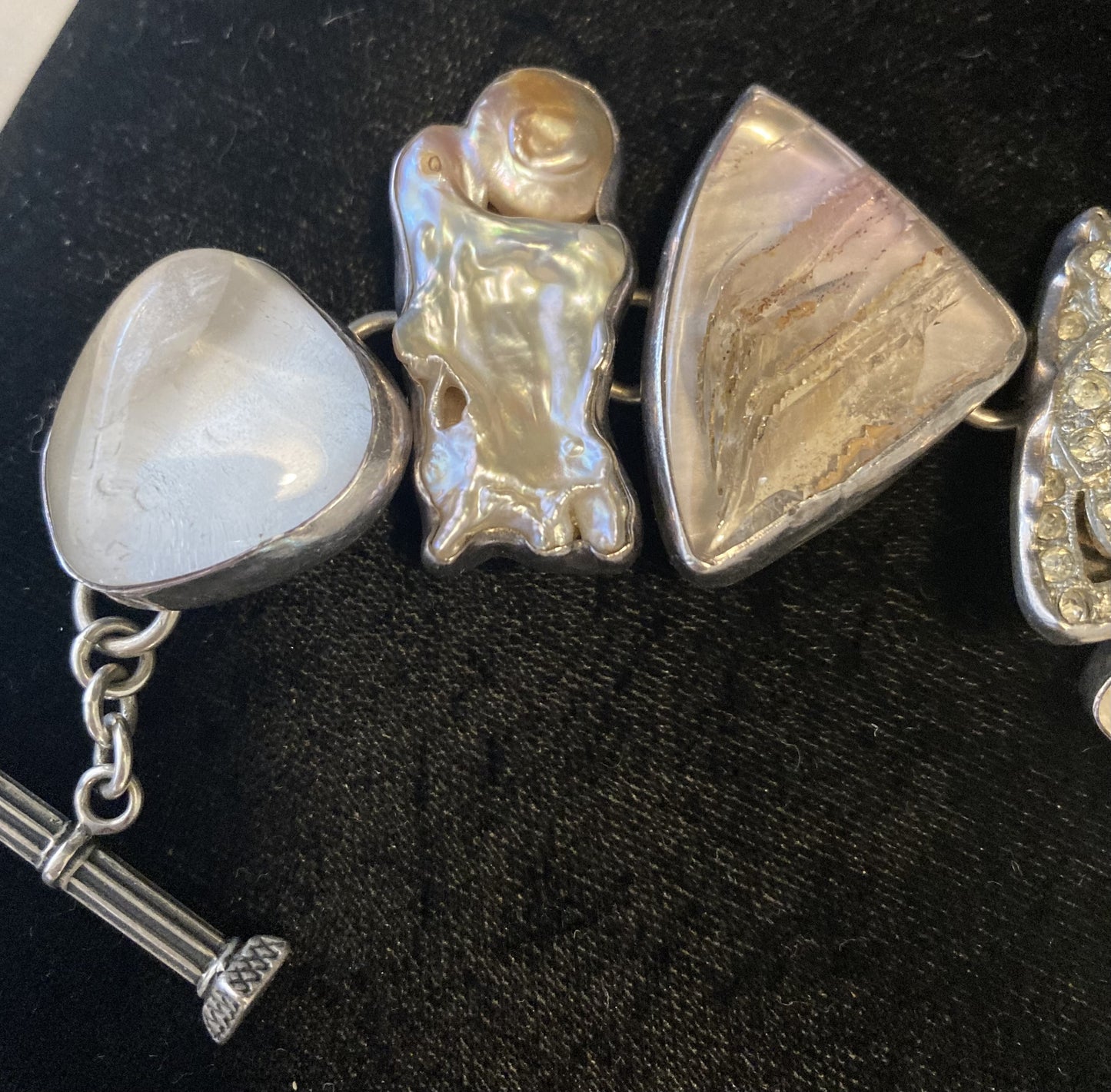 Pearl, Crystal
