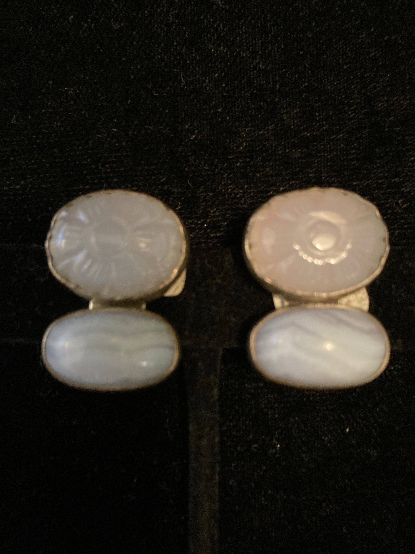 Chalcedony, Agate