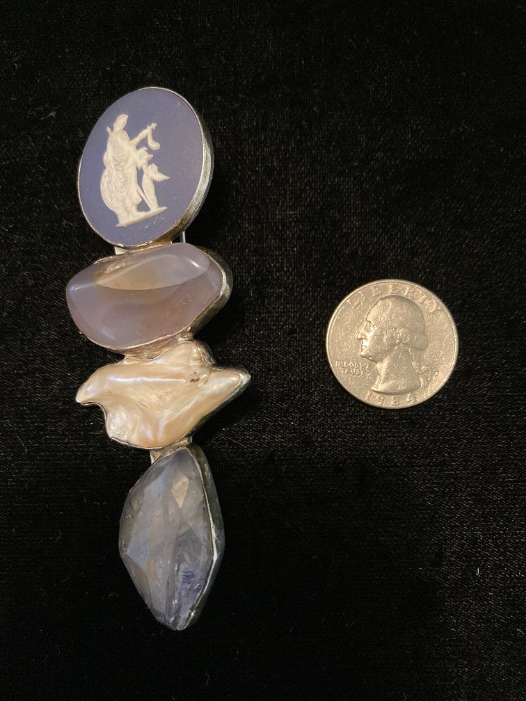 Wedgewood, Chalcedony, Biwa Pearl, Iolite