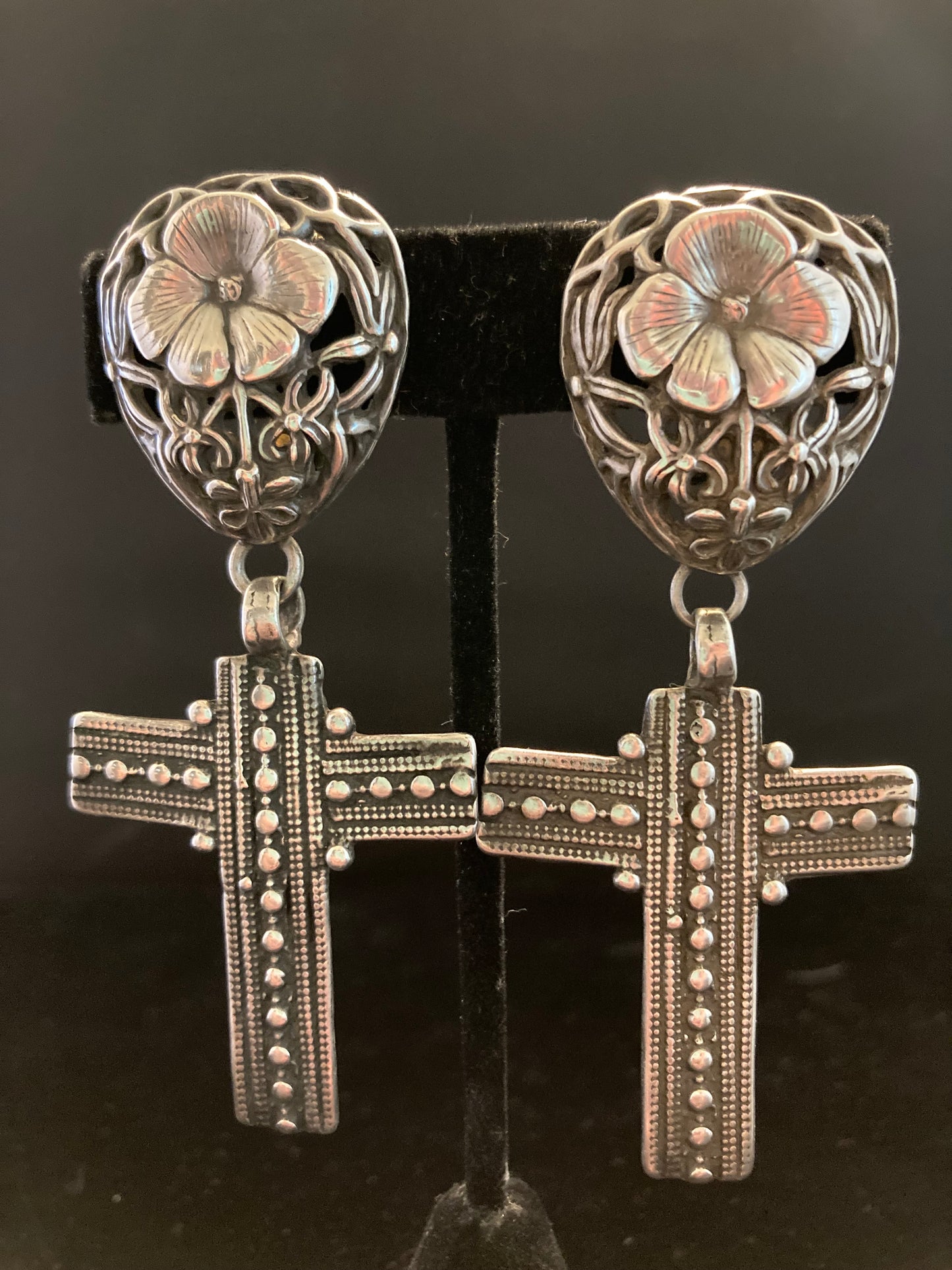 Slver Cross Dangle