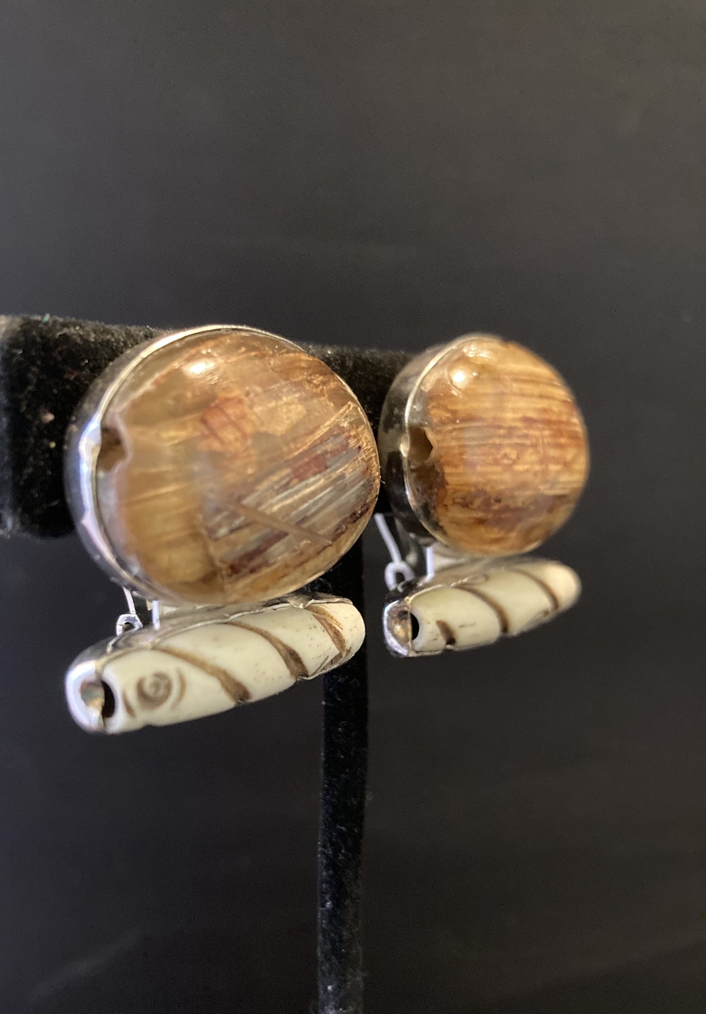 Wood, Bone