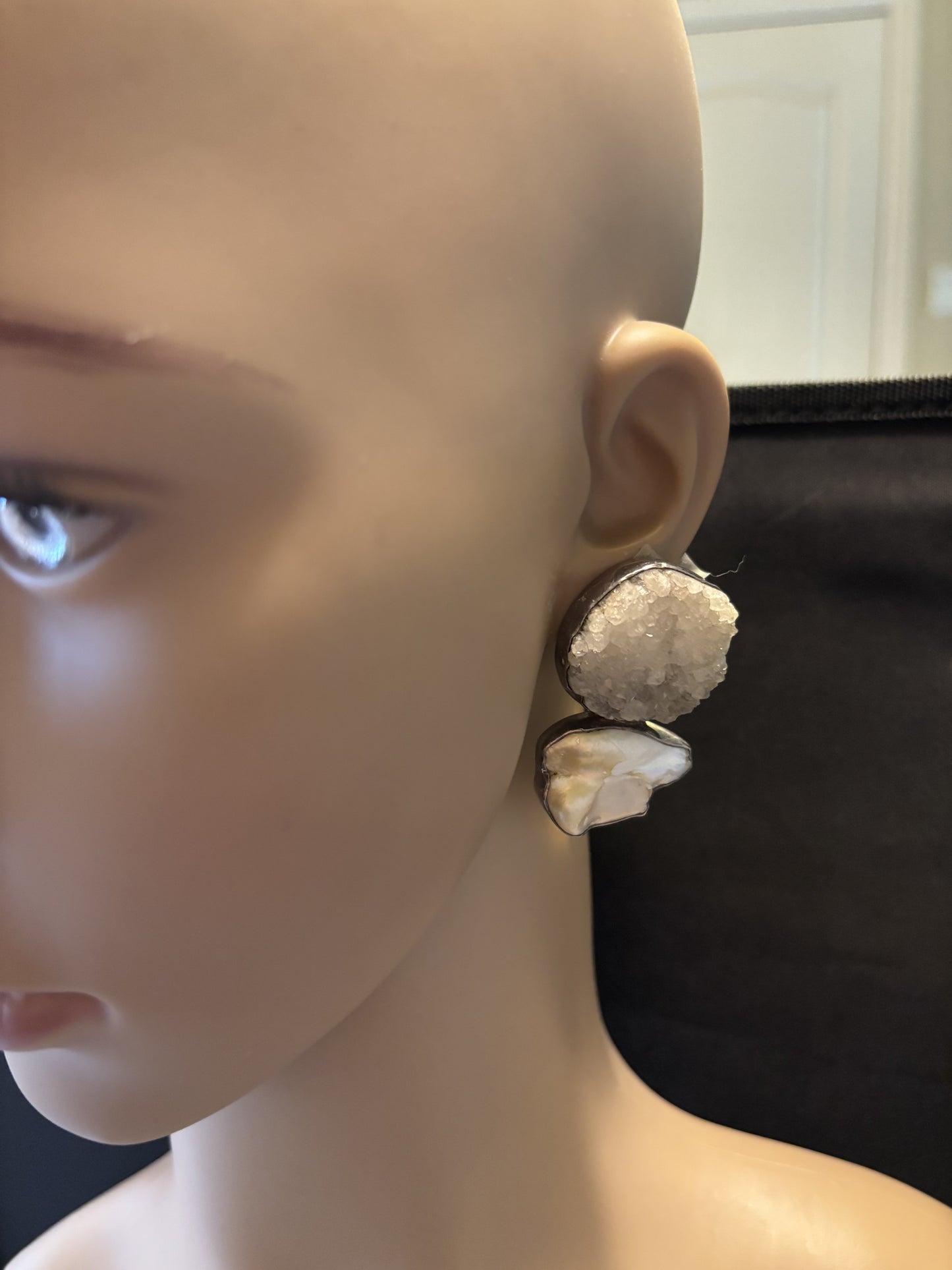 White Druzy, Biwa Pearl