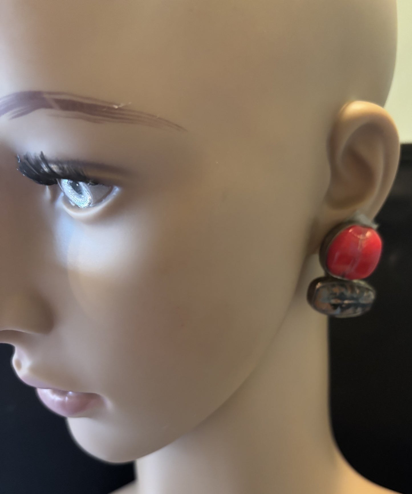 Red Coral, Black Jet