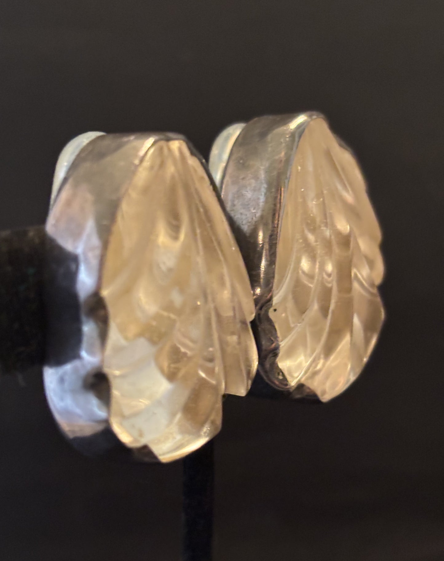 Crystal Qtz.