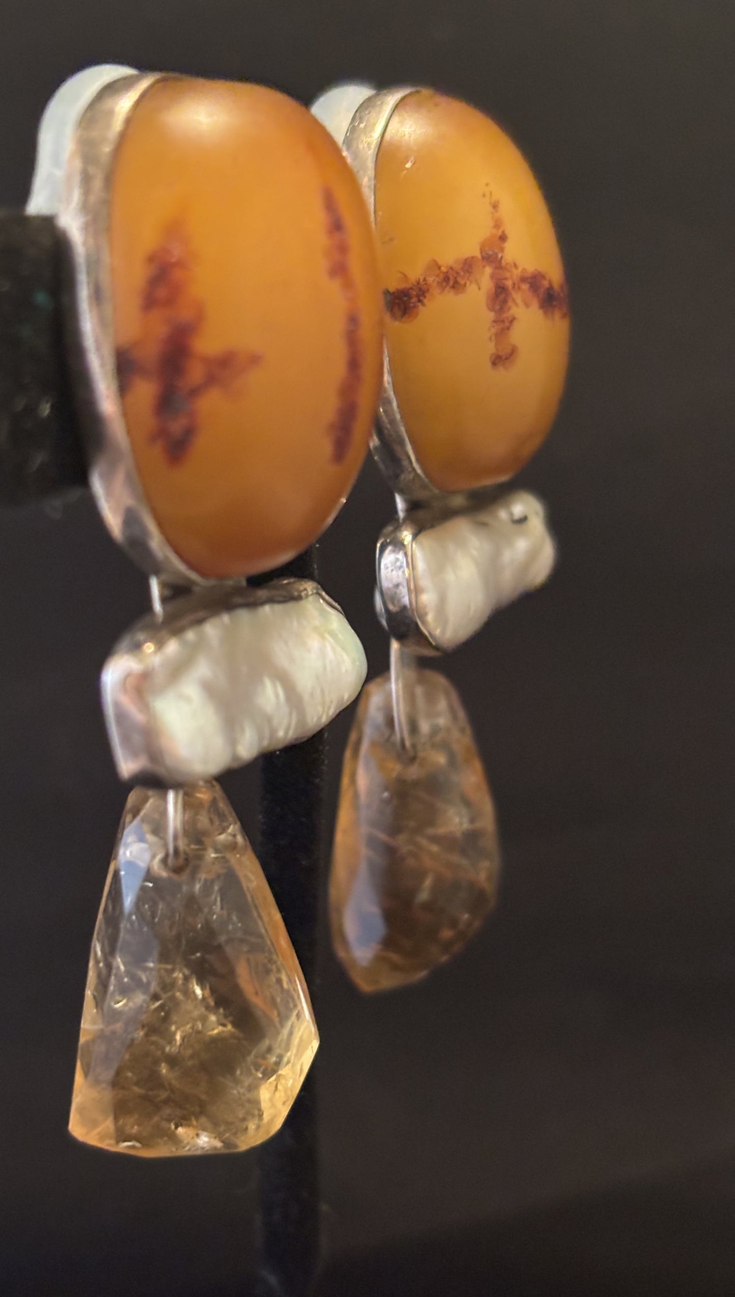 Amber, Biwa, Citrine