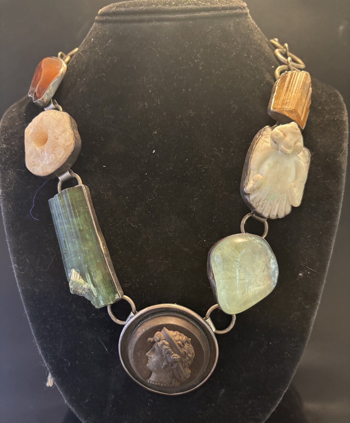 Cameo, Multi-Stone