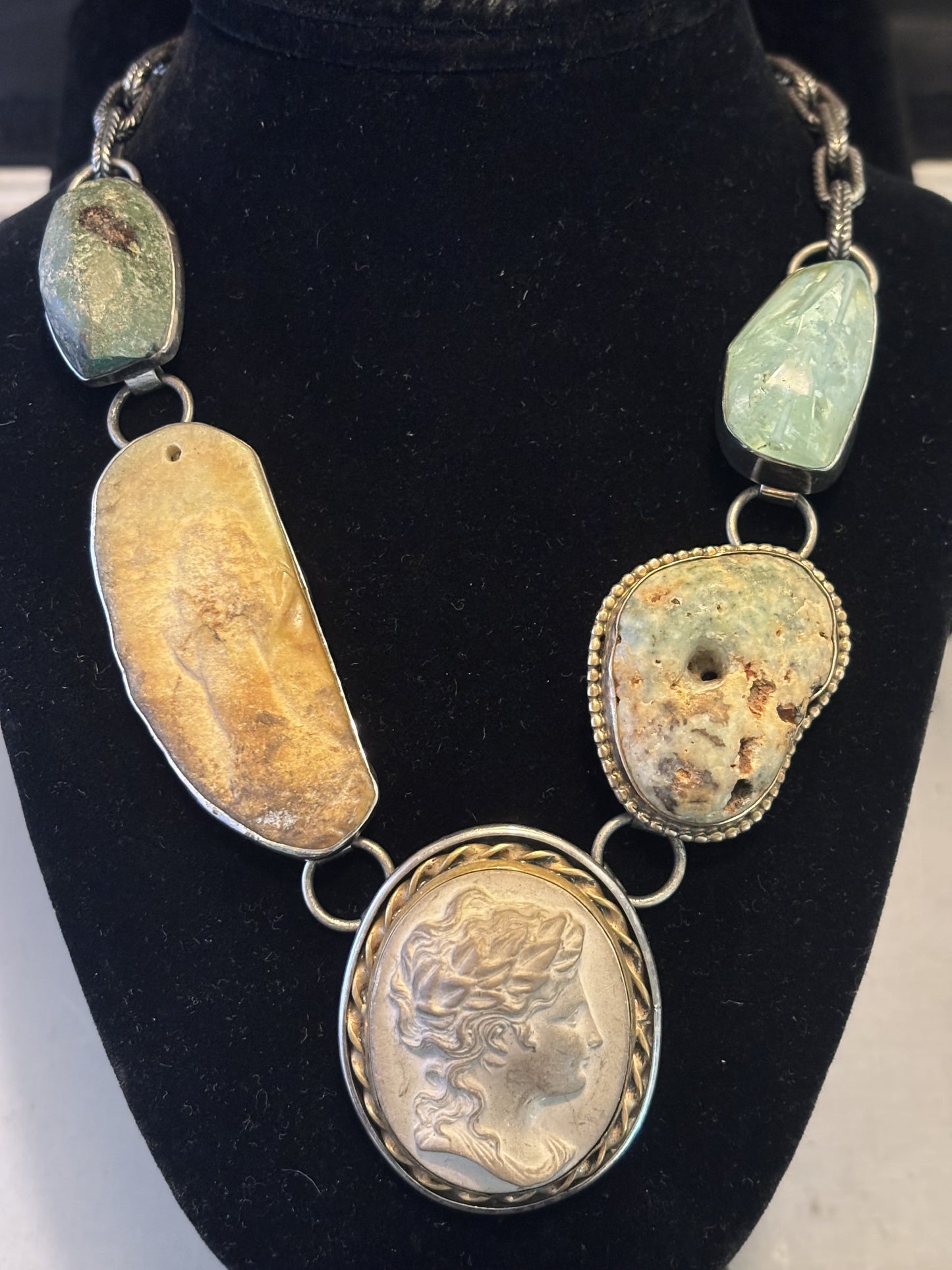 Lava Cameo