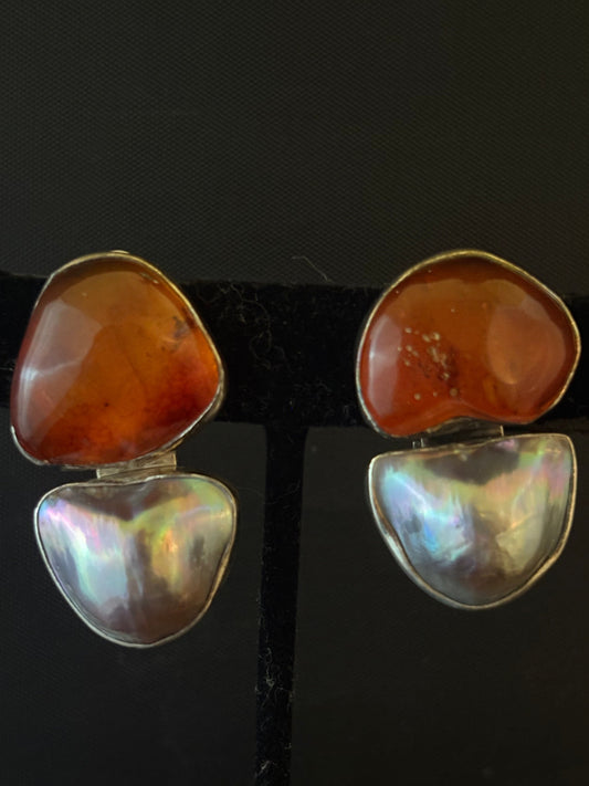 Amber, Blister Pearl