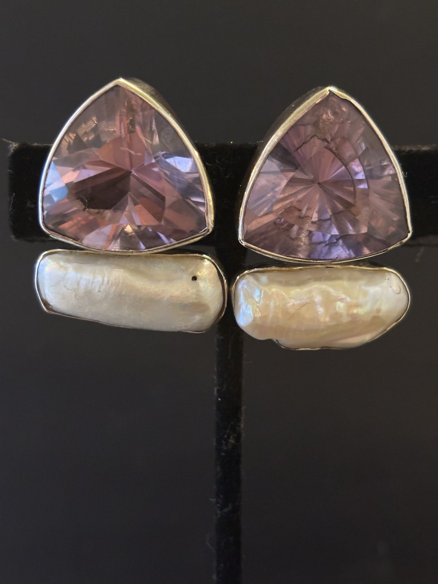 Amethyst, Biwa Pearl