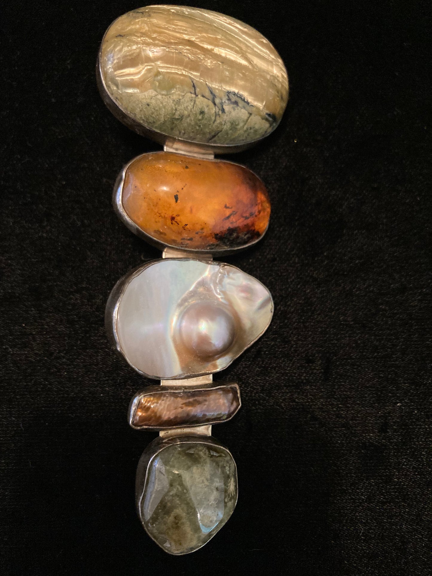 Opal, Amber, Blister Pearl, Biwa Pearl, Garnet