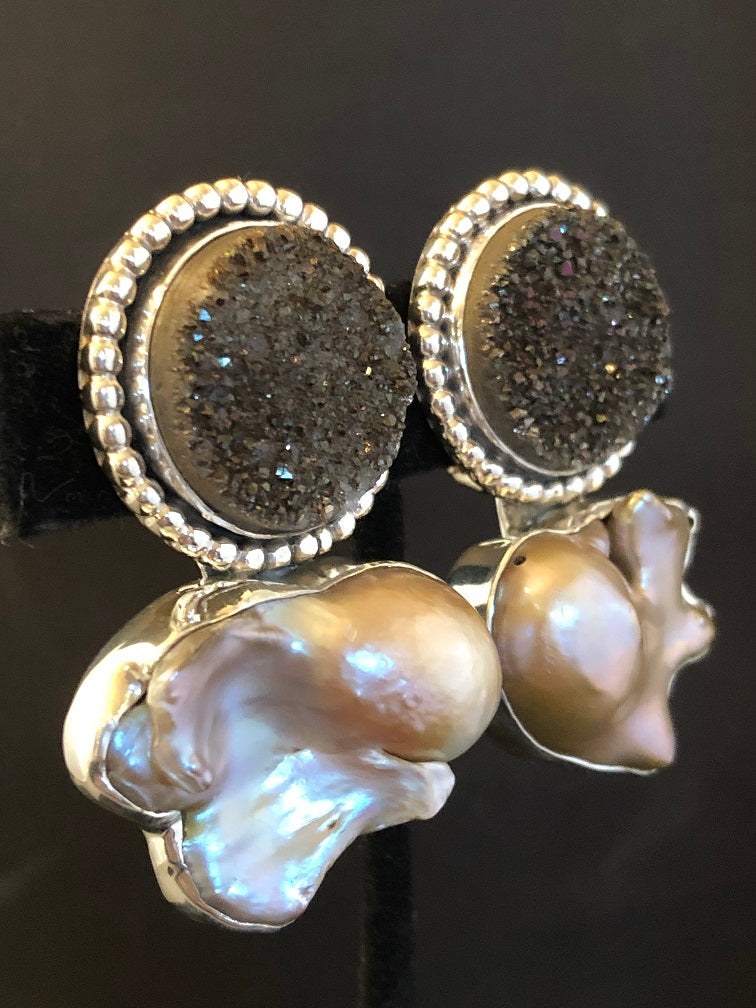 Black Druzy, Pearl